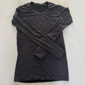 Lululemon Swiftly Tech Long Sleeve Size 10 Black